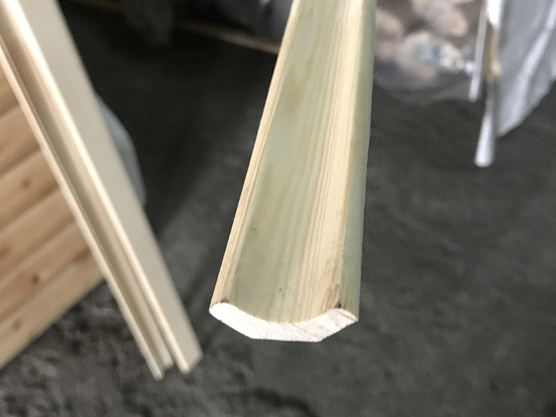 Галтель из сосны